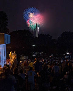 Click to Enter 'July 4th 2004 - At the Capital' Section